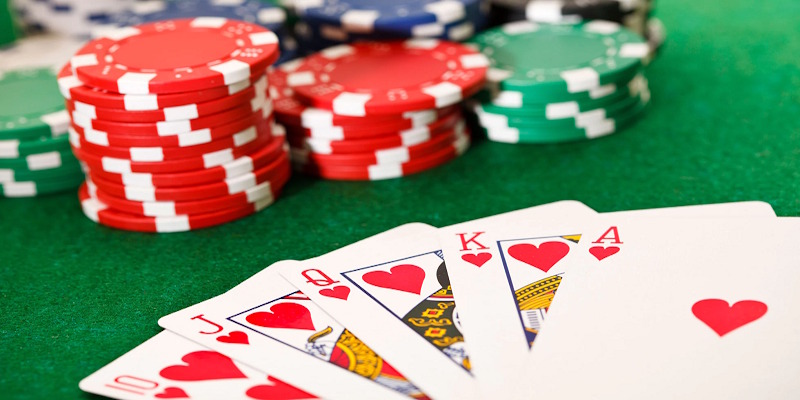 Khái niệm cơ bản về bài Poker bạn cần biết